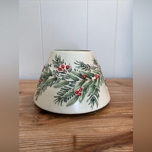 Yankee Candle Medium Large JAR SHADE TOPPER  Pine Berry Winter Holly & Berries